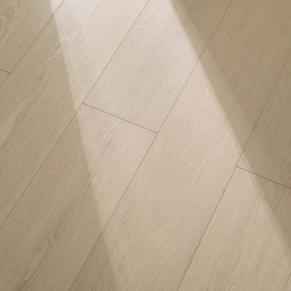 Austen Amber - Mara Surfaces